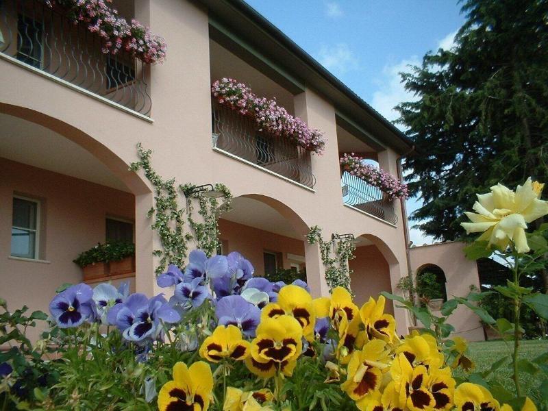 Hotel Il Melograno Country House Saturnia Exterior foto